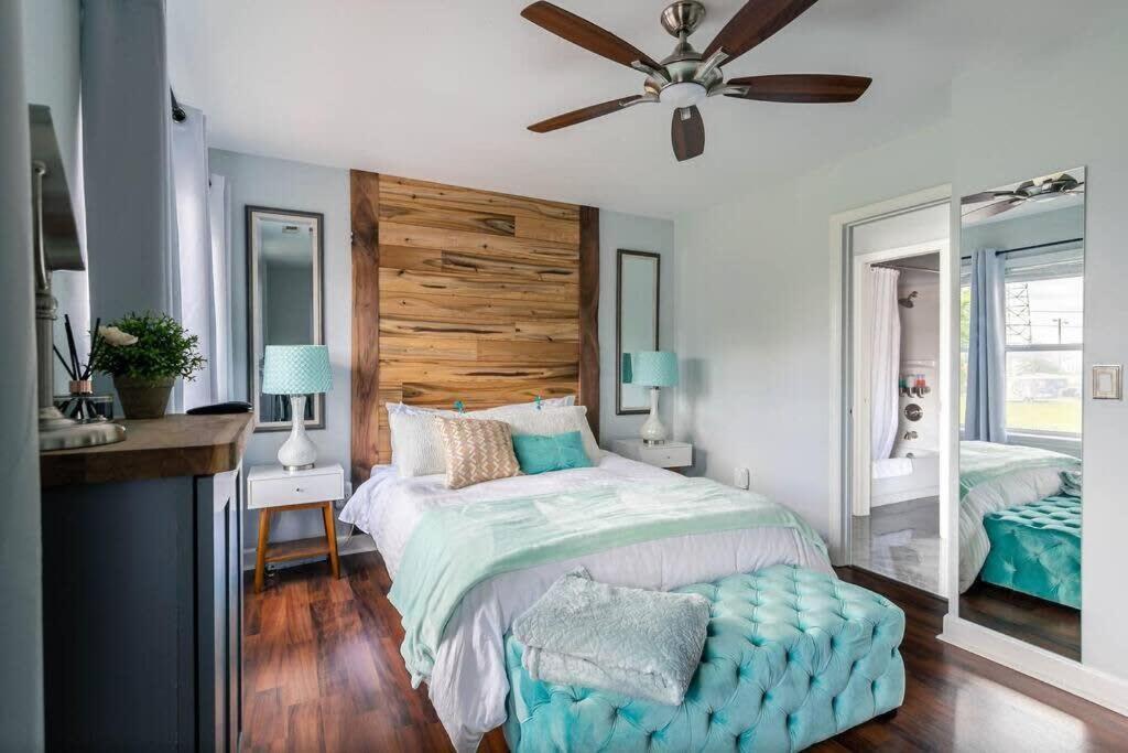 Walk To Broadway Charming Modern Historic Townhome Nashville Eksteriør billede