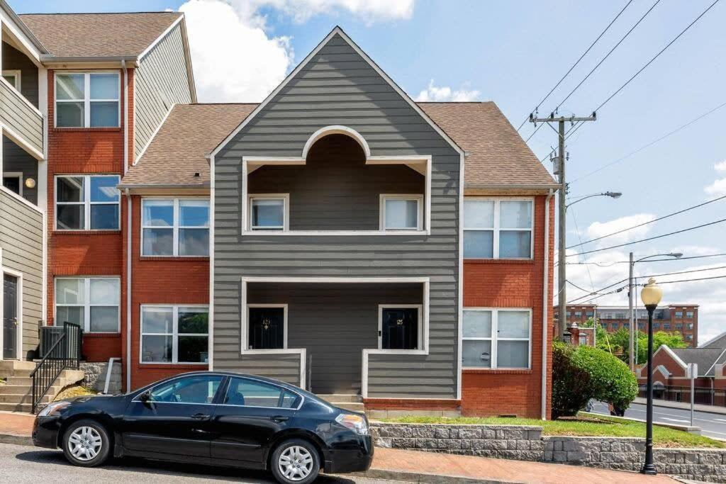 Walk To Broadway Charming Modern Historic Townhome Nashville Eksteriør billede