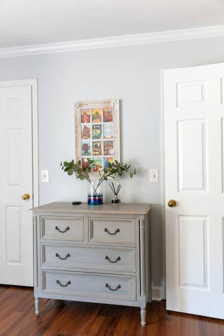 Walk To Broadway Charming Modern Historic Townhome Nashville Eksteriør billede