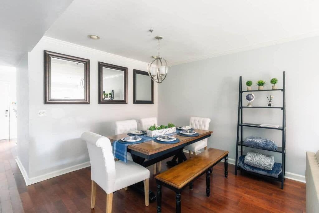 Walk To Broadway Charming Modern Historic Townhome Nashville Eksteriør billede